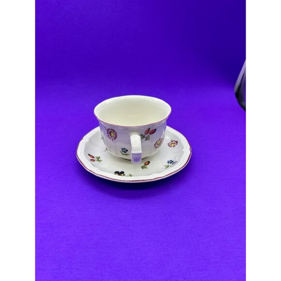 Villeroy & Boch Petite Fleur Porcelain Tea Cup and Saucer Set - Picture 6 of 12